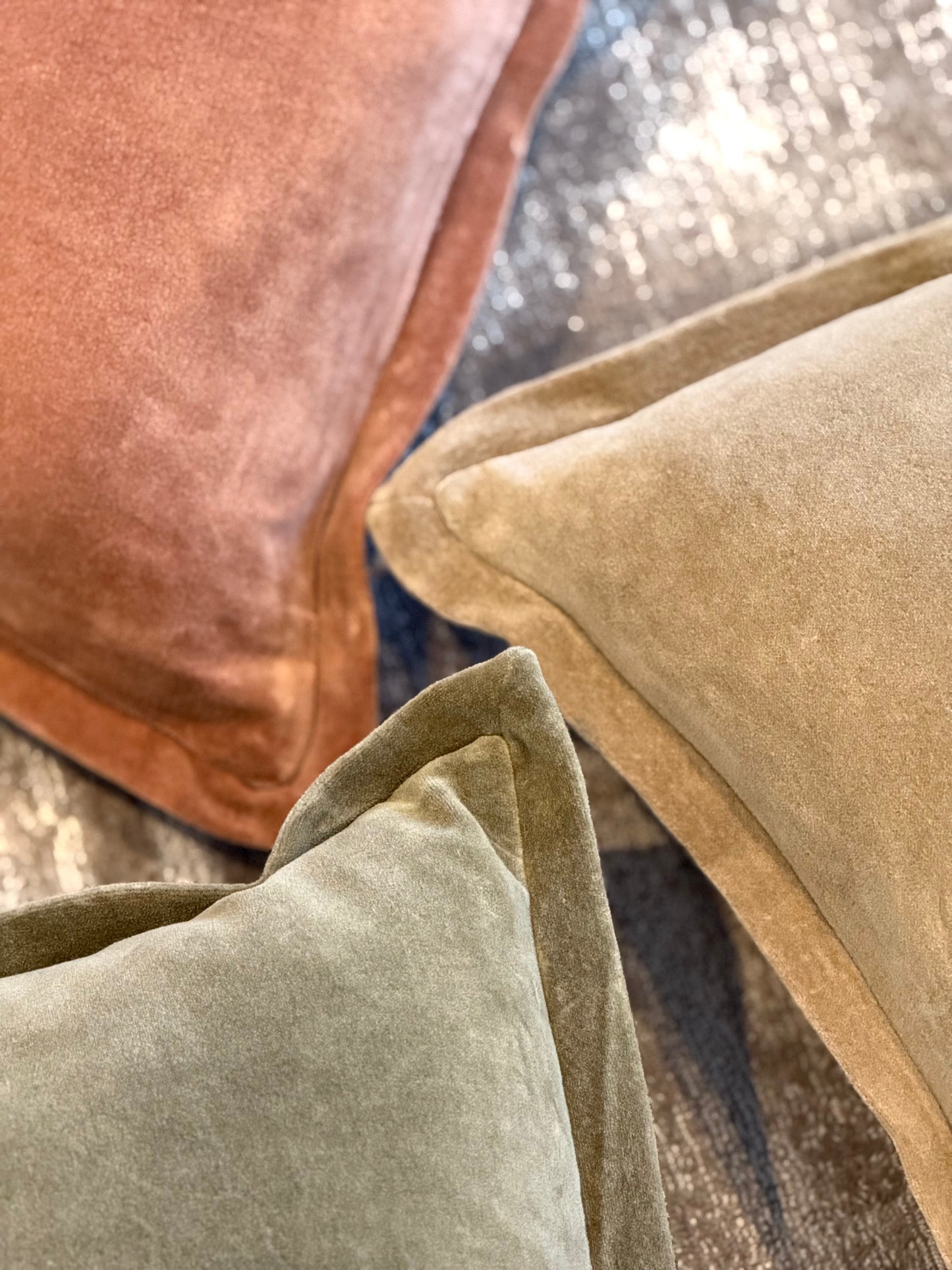 Evelyn Long Lumber Cushion - Olive